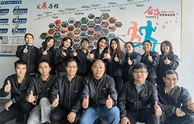 六欣精工員工合影