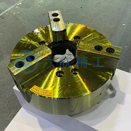 億川三爪立車用液壓卡盤