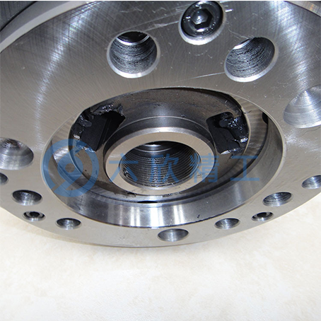 通福三爪中實(shí)液壓卡盤